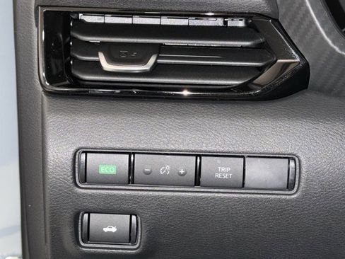 New 2025 Nissan Sentra SV w/ All-Weather Package image 18