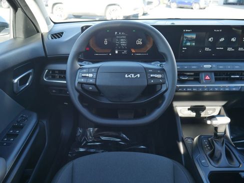 Used 2025 Kia K4 FWD image 34