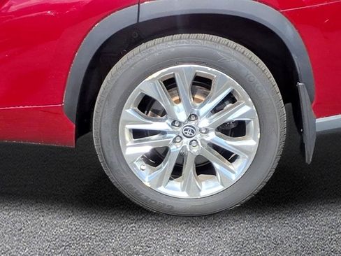 Used 2022 Toyota Highlander Limited AWD/4WD image 10
