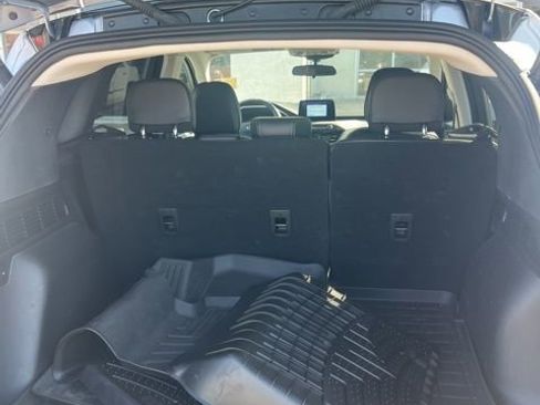 Used 2022 Ford Escape SEL w/ Technology Package image 8