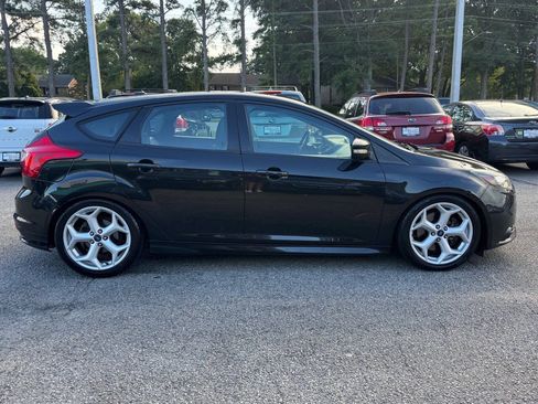 Used 2014 Ford Focus ST w/ Equipment Group 202A FWD image 12