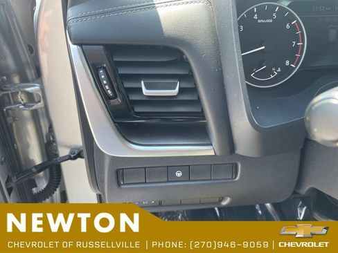 Used 2021 Nissan Rogue SV FWD image 7