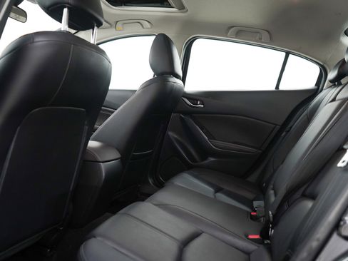 Used 2017 MAZDA MAZDA3 Touring w/ Popular Equipment Package FWD image 17
