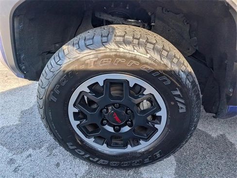 Used 2024 Toyota Tacoma SR5 image 5