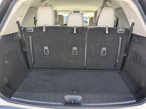 Used 2023 Nissan Pathfinder SL image 22