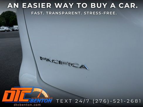 New 2027 Chrysler Pacifica Select FWD image 40