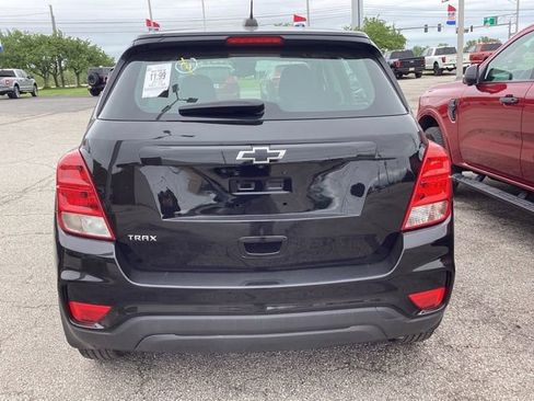 Used 2019 Chevrolet Trax LS FWD image 11