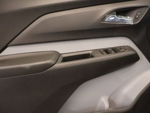 New 2027 Chevrolet Bolt LT w/ Comfort Package FWD image 9