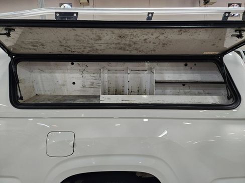 Used 2020 Toyota Tacoma SR RWD image 51