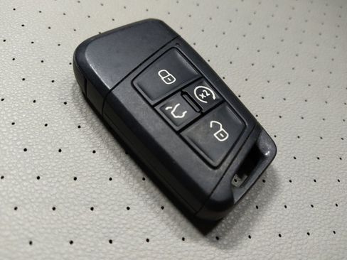 Used 2020 Volkswagen Jetta S FWD image 32