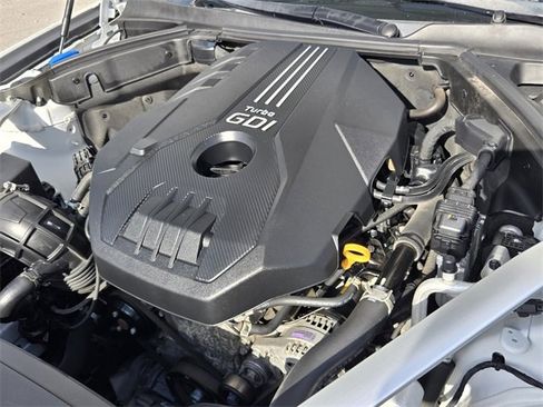 Used 2019 Genesis G70 2.0T Advanced w/ Prestige Package image 18