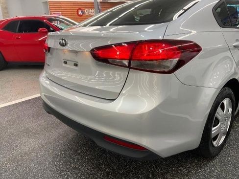 Used 2017 Kia Forte LX FWD image 36