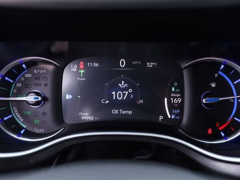 Used 2022 Chrysler Pacifica Touring-L w/ Uconnect Theater Family Group FWD image 31