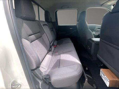New 2026 Nissan Frontier SV AWD/4WD image 10