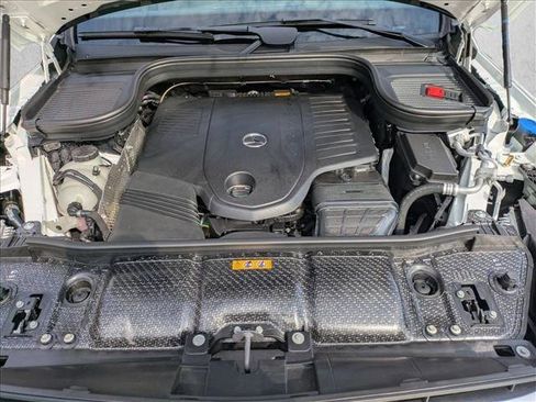 Certified 2026 Mercedes-Benz GLS 450 4MATIC image 21