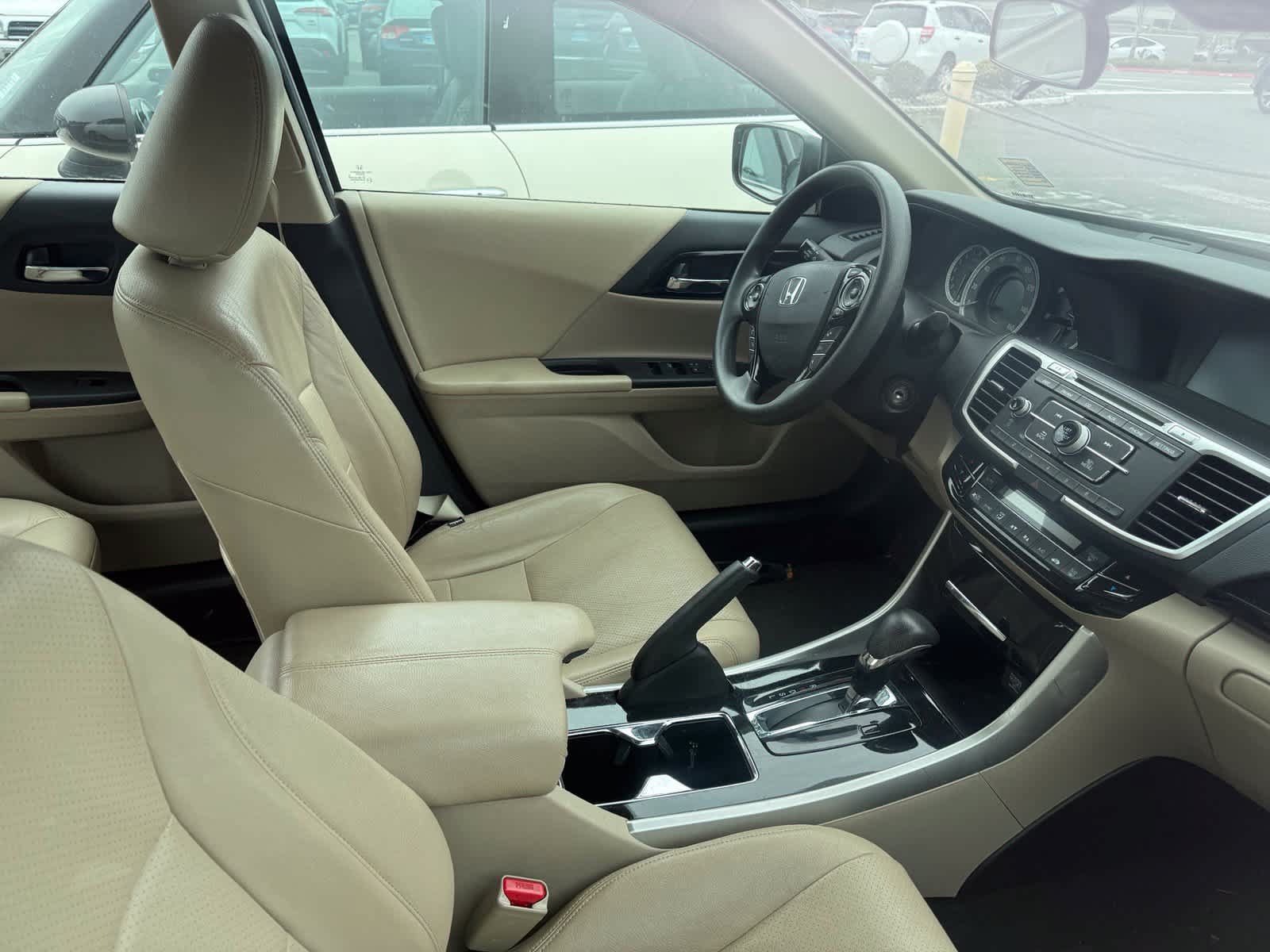 Used 2016 Honda Accord LX image 5
