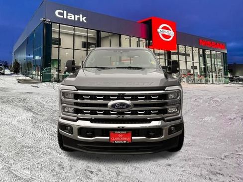 Used 2024 Ford F350 Lariat image 2