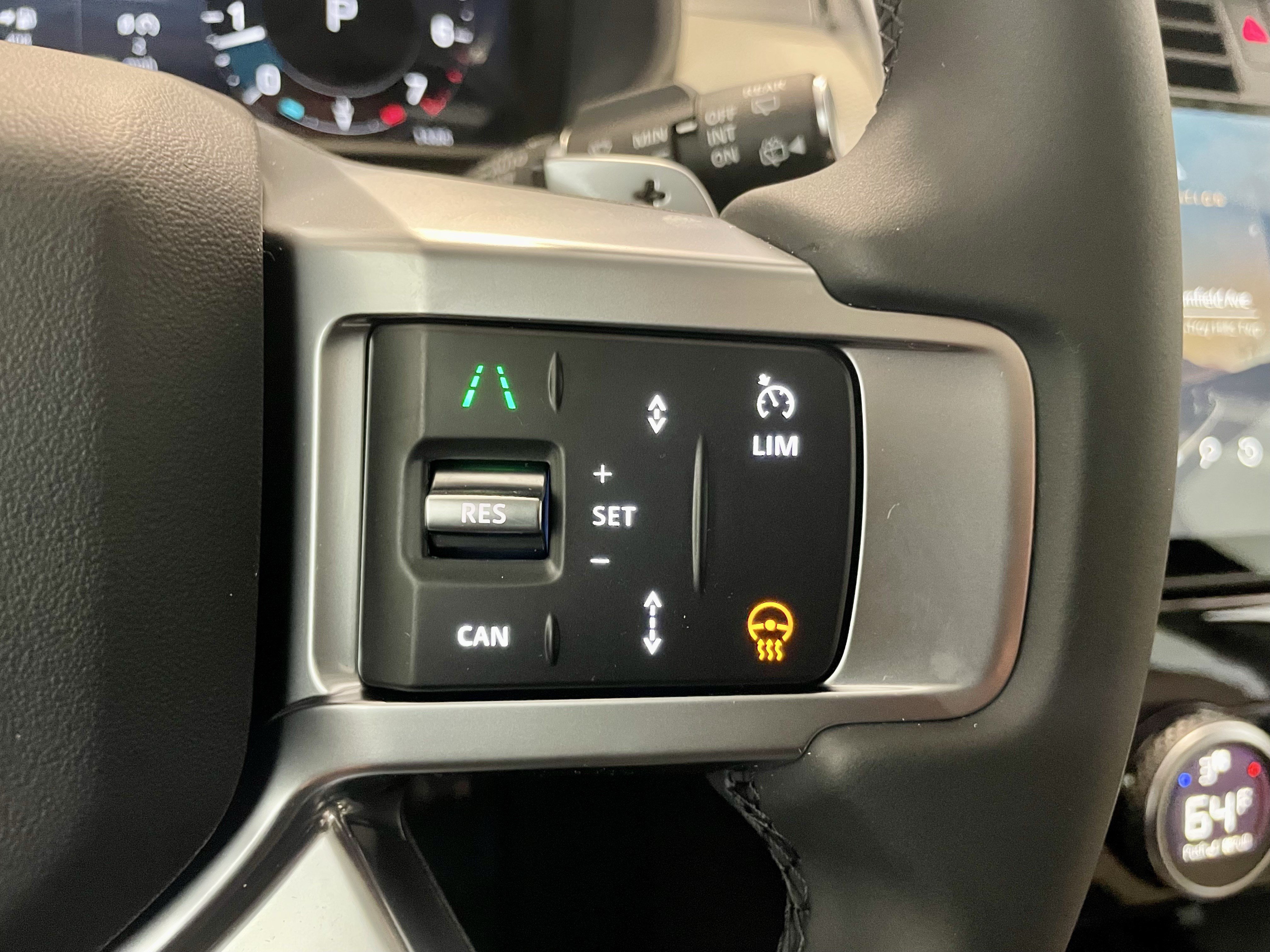 New 2026 Land Rover Discovery Dynamic SE AWD/4WD image 22