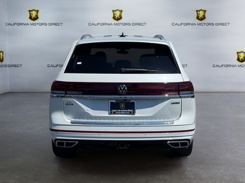 Used 2024 Volkswagen Atlas SEL Premium R-Line AWD/4WD image 4