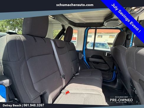 Used 2022 Jeep Wrangler Unlimited Sahara w/ LED Lighting Group AWD/4WD image 14