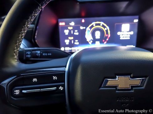 Used 2025 Chevrolet Colorado LT w/ Advanced Trailering Package image 18