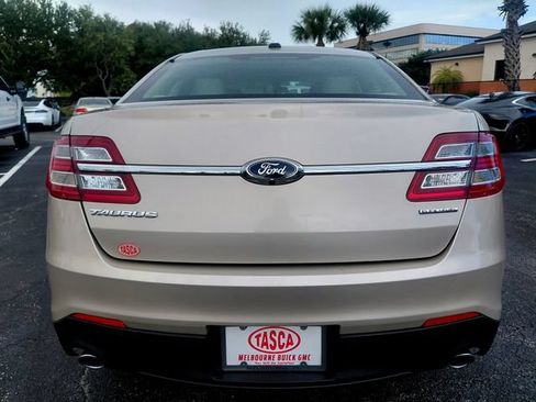 Used 2018 Ford Taurus SE FWD image 13