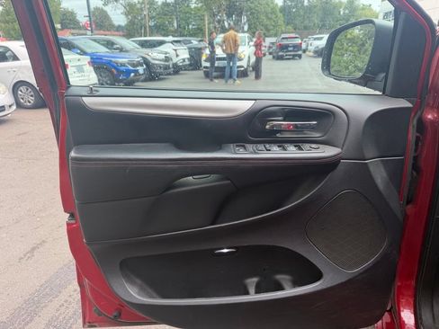 Used 2013 Dodge Grand Caravan R/T w/ Safety Sphere Group FWD image 11