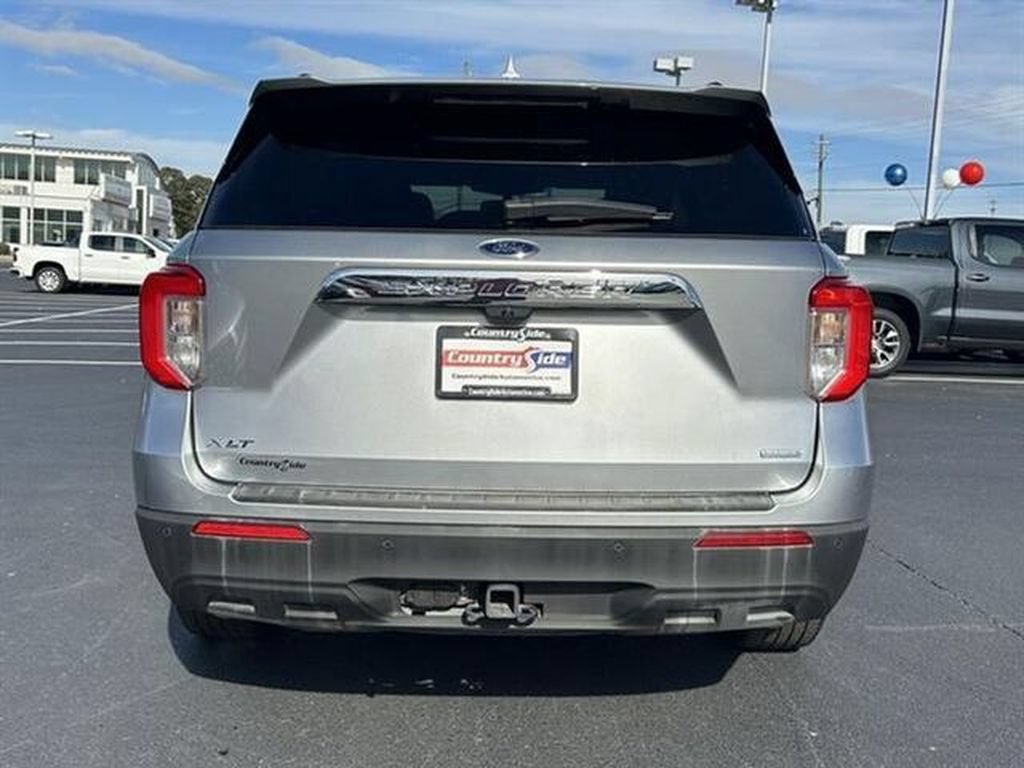 Used 2020 Ford Explorer XLT w/ Comfort Package RWD image 8