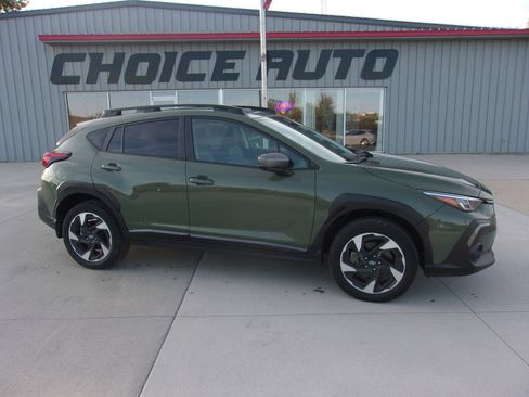 Used 2024 Subaru Crosstrek 2.5i Limited image 3