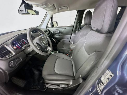 Used 2023 Jeep Renegade Latitude image 13