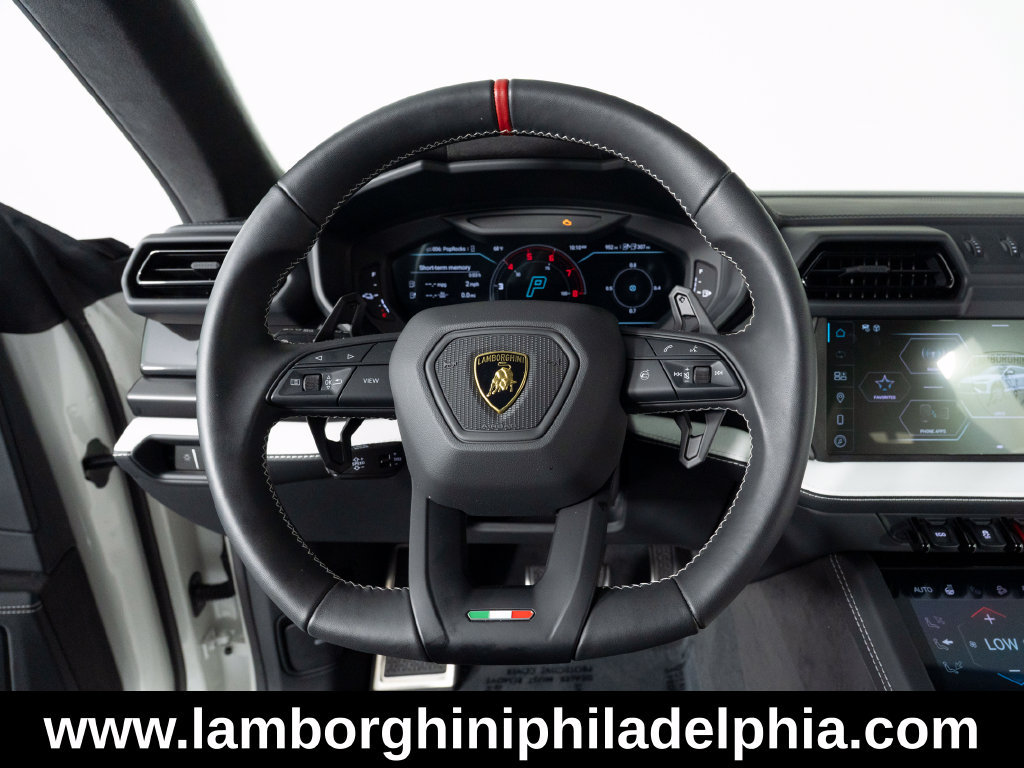 Used 2025 Lamborghini Urus S AWD/4WD image 17