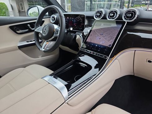 New 2026 Mercedes-Benz GLC 300 4MATIC image 18