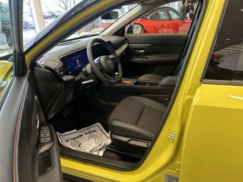 New 2026 Nissan Kicks SR w/ Cold Weather Package image 11