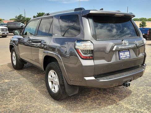 Used 2021 Toyota 4Runner SR5 RWD image 2