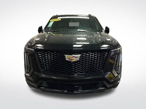 Certified 2025 Cadillac Escalade Sport AWD/4WD image 42