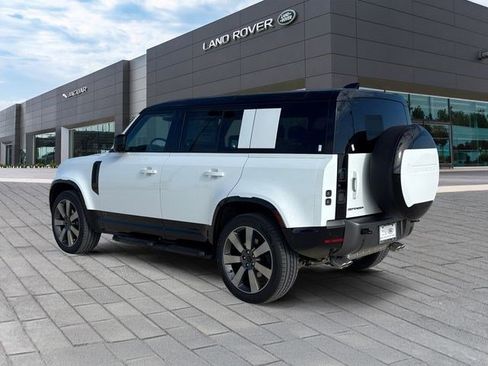 New 2026 Land Rover Defender 110 V8 image 3
