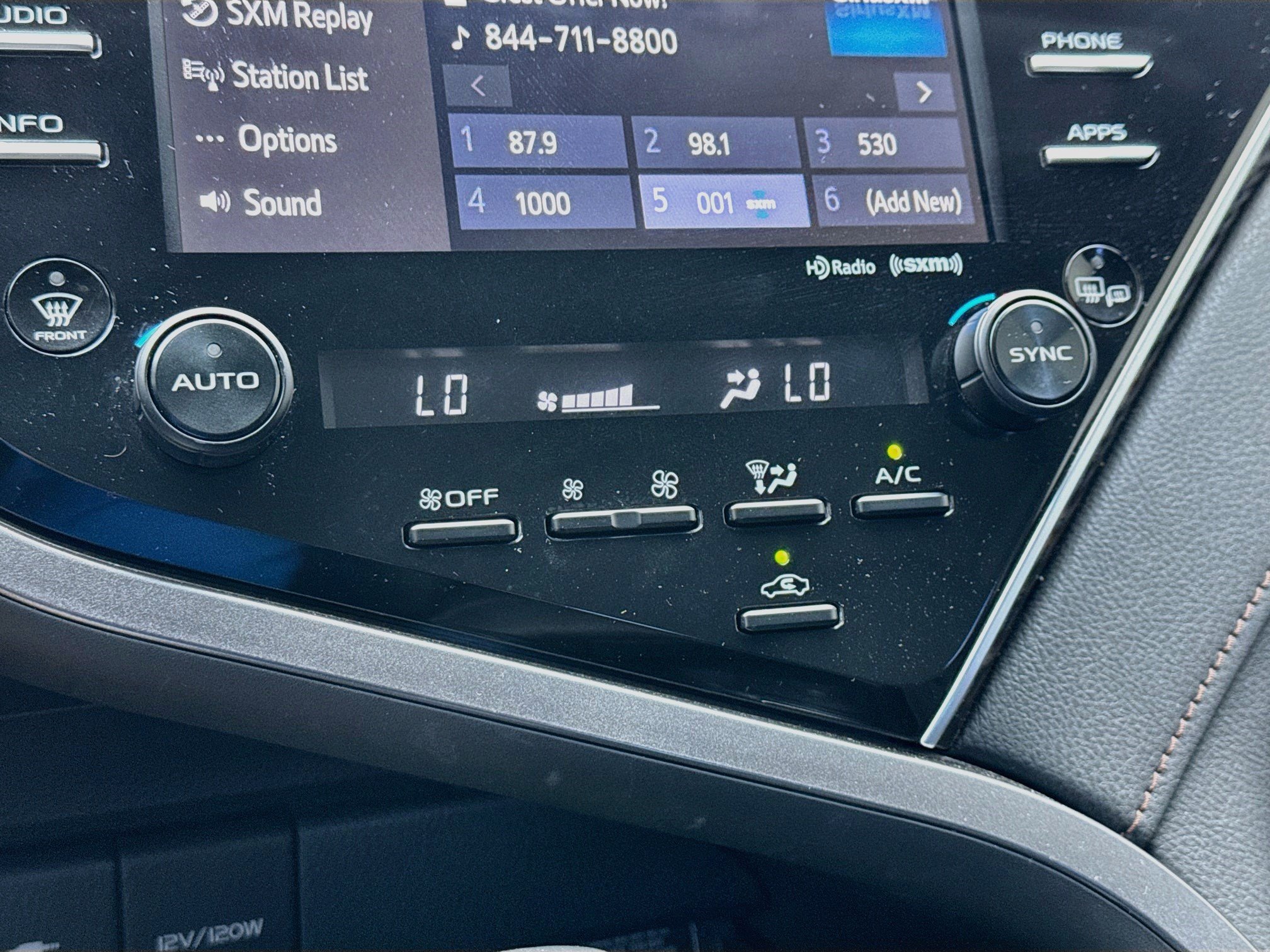 Used 2018 Toyota Camry XLE w/ Audio Package FWD image 12