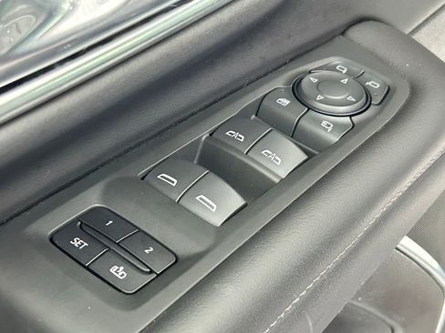 Used 2022 Chevrolet Tahoe LT w/ LT Signature Plus Package image 37