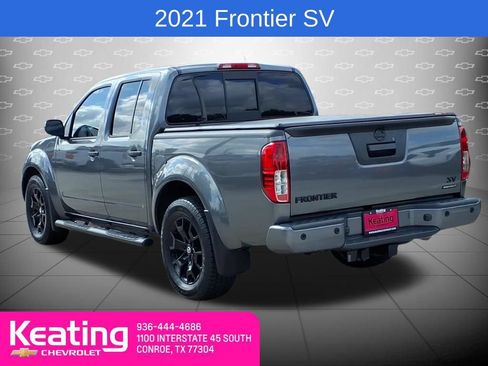 Used 2021 Nissan Frontier SV w/ Midnight Edition Floor Mats RWD image 2