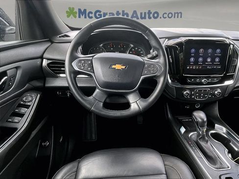 Used 2023 Chevrolet Traverse LT w/ LT Premium Package AWD/4WD image 10