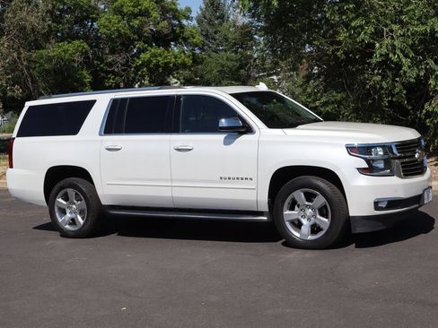 Used 2018 Chevrolet Suburban Premier AWD/4WD image 2