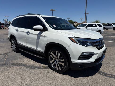 Used 2017 Honda Pilot Elite image 3