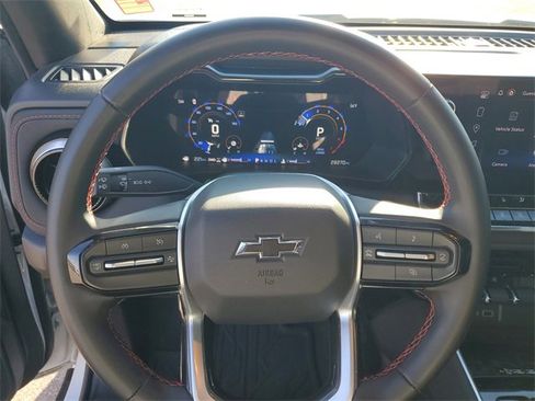 Used 2024 Chevrolet Colorado Z71 w/ Z71 Convenience Package 2 image 10