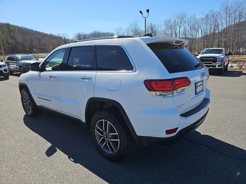 Certified 2022 Jeep Grand Cherokee Limited image 9