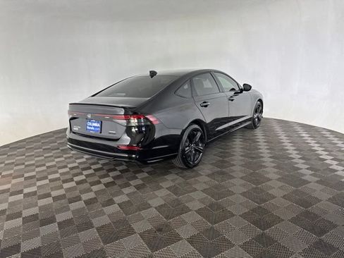 Used 2025 Honda Accord Sport image 11