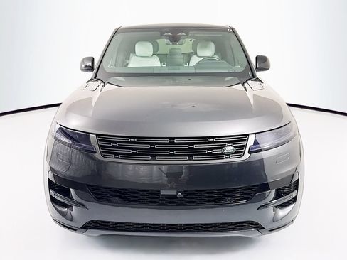 Used 2024 Land Rover Range Rover Sport SE AWD/4WD image 2