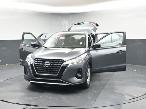 Used 2024 Nissan Kicks S image 42