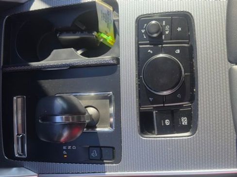 Used 2024 MAZDA CX-90 3.3 Turbo w/ Preferred Plus image 18