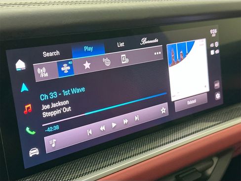 Certified 2025 Porsche Cayenne Turbo image 21