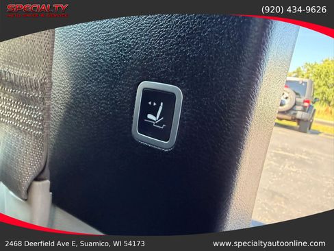 Used 2018 Chrysler Pacifica Limited FWD image 27
